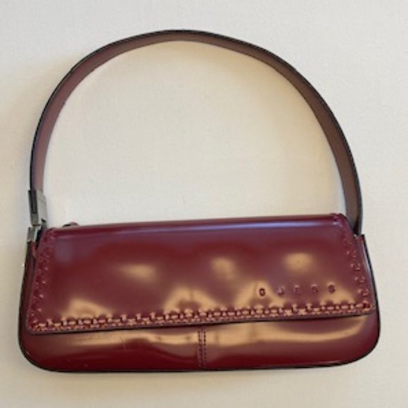 Guess: - Picture 1 of 11